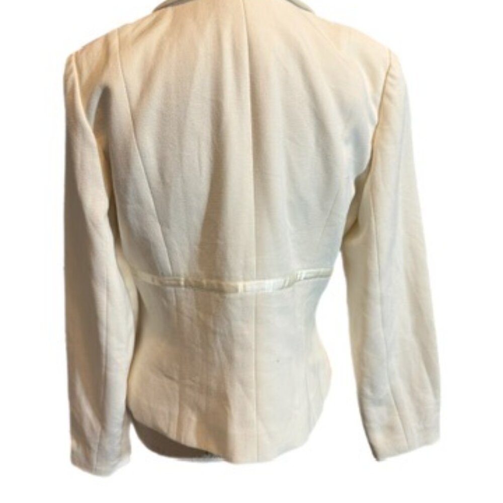 Vintage Neman Marcus Off-White Blazer View 2
